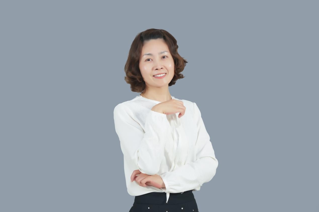 晏微