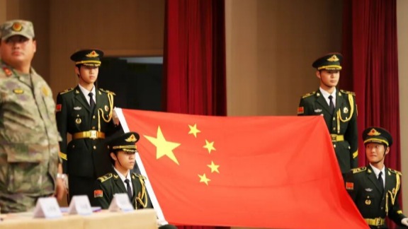 六力高级中学2025 级新生国防教育【开营篇】——八十载荣光启幕，少年脊梁自此立